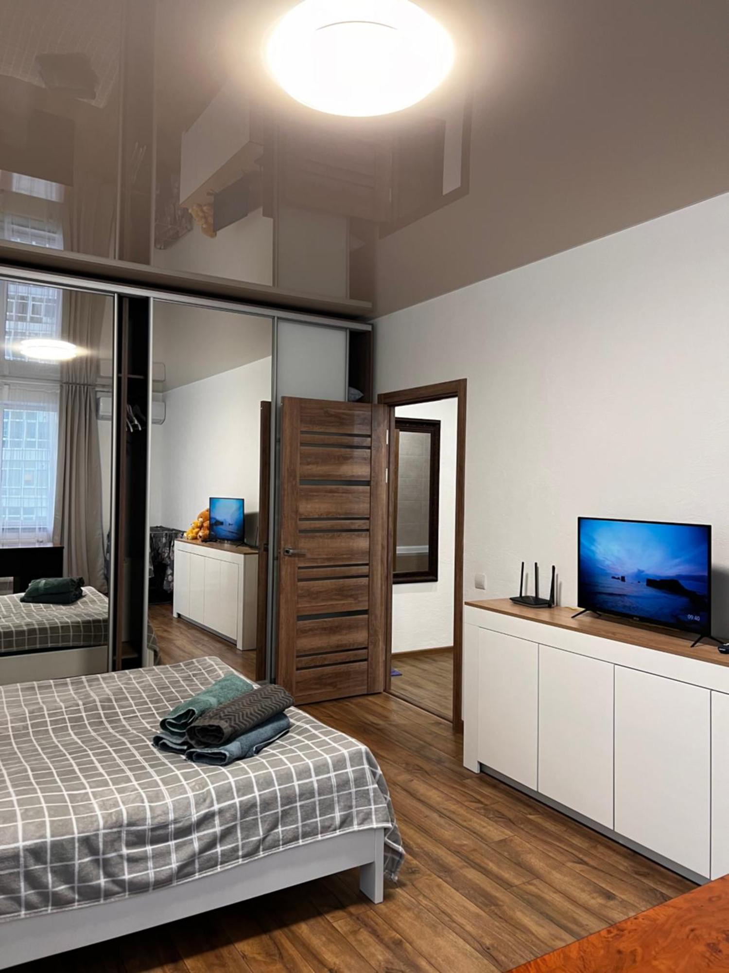 Gold Apartment Vysochana18 ايفانو - فرانكيفسك المظهر الخارجي الصورة